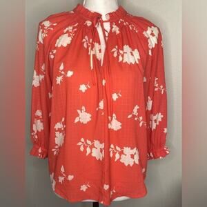 Collective Concepts Woman’s Pink floral blouse  tie front Size S. See Video